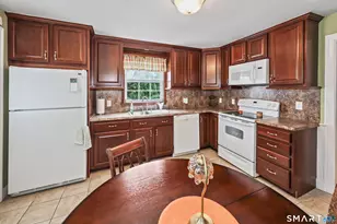 169 Circuit Ave, Waterbury, CT 06708 - Photo 12