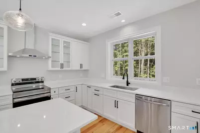 147 Hackmatack Street, Manchester, CT 06040 - Photo 6