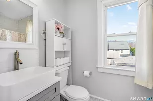 380 Gurdon St, Bridgeport, CT 06606 - Photo 8