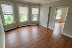 1389 Pembroke St, Bridgeport, CT 06608 - Photo 8