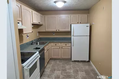 949 Pleasant Valley Rd Road #10-12, South Windsor, CT 06074 - Photo 8