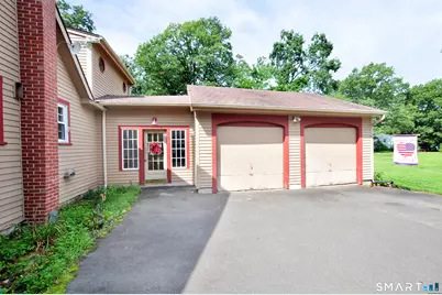 106 Cobblestone Way, Windsor, CT 06095 - Photo 2
