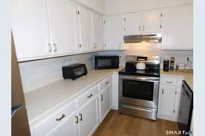 330 Savin Avenue #67, West Haven, CT 06516 - Photo 6