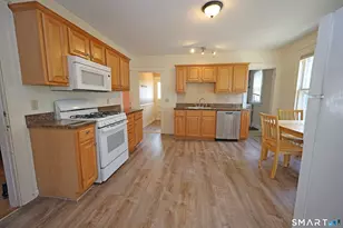 81 Sefton Dr, New Britain, CT 06053 - Photo 4