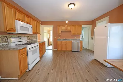 81 Sefton Drive, New Britain, CT 06053 - Photo 12