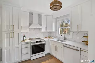 132 Toll House Ln, Fairfield, CT 06825 - Photo 6