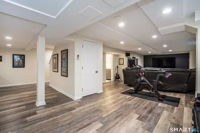 342 Mountain Road, West Hartford, CT 06107 - Photo 30