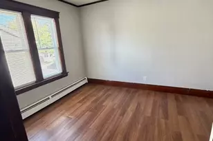 25 Arnold St, Hartford, CT 06106 - Photo 6