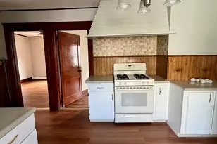 25 Arnold St, Hartford, CT 06106 - Photo 2