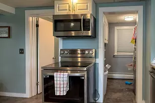 182 N Elm St, Manchester, CT 06042 - Photo 2