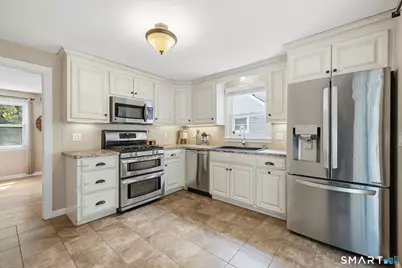 136 Rockwell Avenue, Bristol, CT 06010 - Photo 8