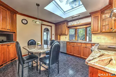 13 Crescent Bluff Avenue, Branford, CT 06405 - Photo 18