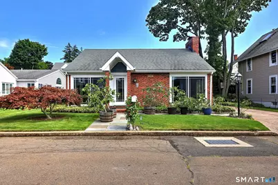 13 Crescent Bluff Avenue, Branford, CT 06405 - Photo 10