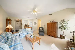 9 Heritage Circle, Southbury, CT 06488 - Photo 4