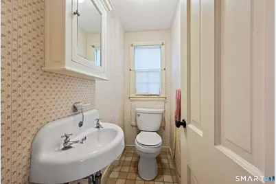 12 Greenhurst Road, West Hartford, CT 06107 - Photo 14