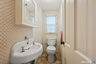 12 Greenhurst Rd, West Hartford, CT 06107 - Photo 14