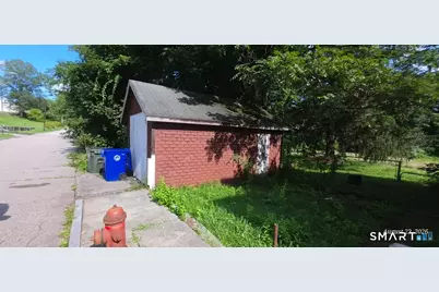 17 Daniel Street, Norwich, CT 06360 - Photo 4