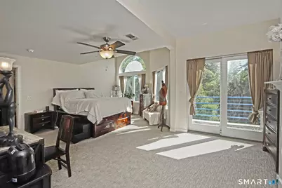 127 Harbour Close Close #127, New Haven, CT 06405 - Photo 34