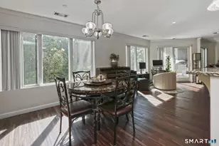 127 Harbour Close Close, New Haven, CT 06405 - Photo 12