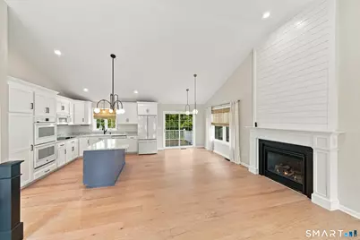 120 Circlewood Drive, Berlin, CT 06037 - Photo 4