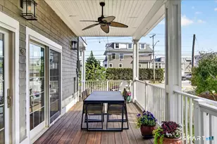 284 Shore Dr, Branford, CT 06405 - Photo 16