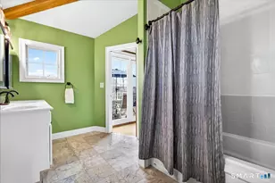 284 Shore Dr, Branford, CT 06405 - Photo 26