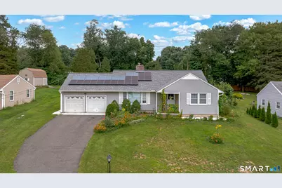 4 Mohawk Drive, Wolcott, CT 06716 - Photo 2