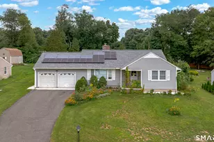 4 Mohawk Dr, Wolcott, CT 06716 - Photo 2