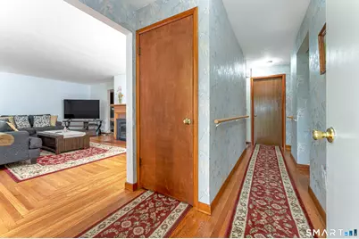 4 Mohawk Drive, Wolcott, CT 06716 - Photo 6