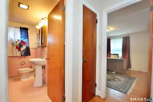 474 Fern St, West Hartford, CT 06107 - Photo 18