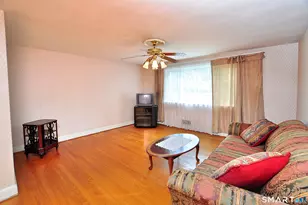 474 Fern St, West Hartford, CT 06107 - Photo 12