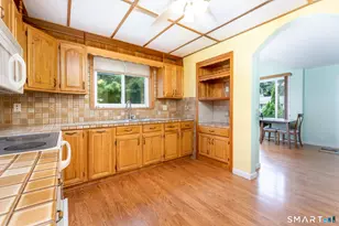 49 Baker Ave, Meriden, CT 06451 - Photo 8