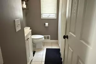 53 Warren St, Waterbury, CT 06706 - Photo 10