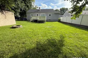 53 Warren St, Waterbury, CT 06706 - Photo 2