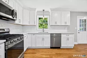 62 Pearson Ave, Milford, CT 06460 - Photo 4