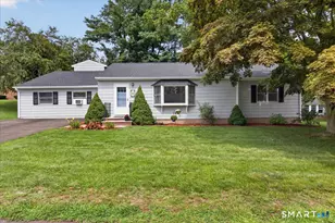 22 Robinwood Rd, Hamden, CT 06517 - Photo 1
