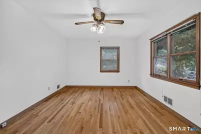 22 Robinwood Road, Hamden, CT 06517 - Photo 24