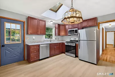 22 Robinwood Road, Hamden, CT 06517 - Photo 12