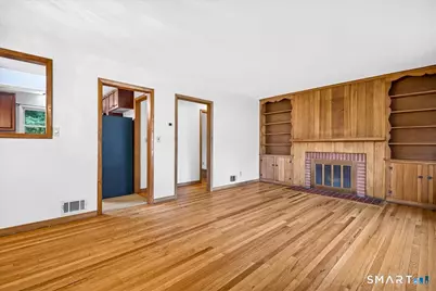 22 Robinwood Road, Hamden, CT 06517 - Photo 4