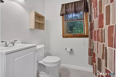 22 Robinwood Road, Hamden, CT 06517 - Photo 30