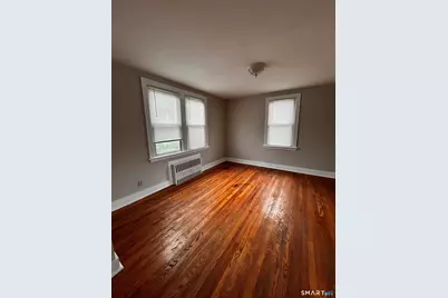 925 Meriden Road, Waterbury, CT 06705 - Photo 14