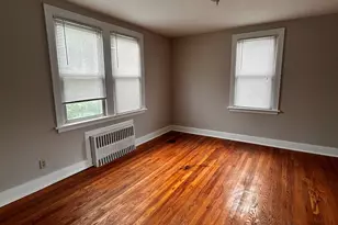925 Meriden Rd, Waterbury, CT 06705 - Photo 14