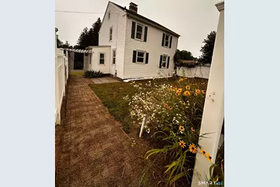 925 Meriden Road, Waterbury, CT 06705 - Photo 1