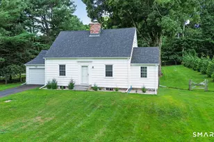 888 Racebrook Rd, Orange, CT 06477 - Photo 2