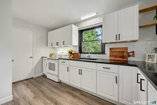 12 Hillview Ave, Hamden, CT 06514 - Photo 16