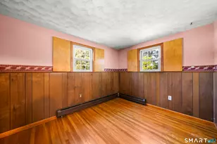 17 Queen St, Enfield, CT 06082 - Photo 14