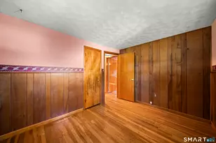 17 Queen St, Enfield, CT 06082 - Photo 16