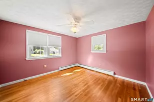 17 Queen St, Enfield, CT 06082 - Photo 16