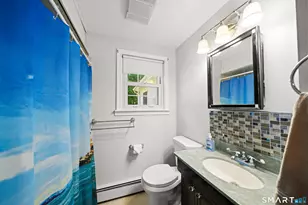 17 Queen St, Enfield, CT 06082 - Photo 14