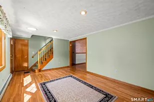 17 Queen St, Enfield, CT 06082 - Photo 6